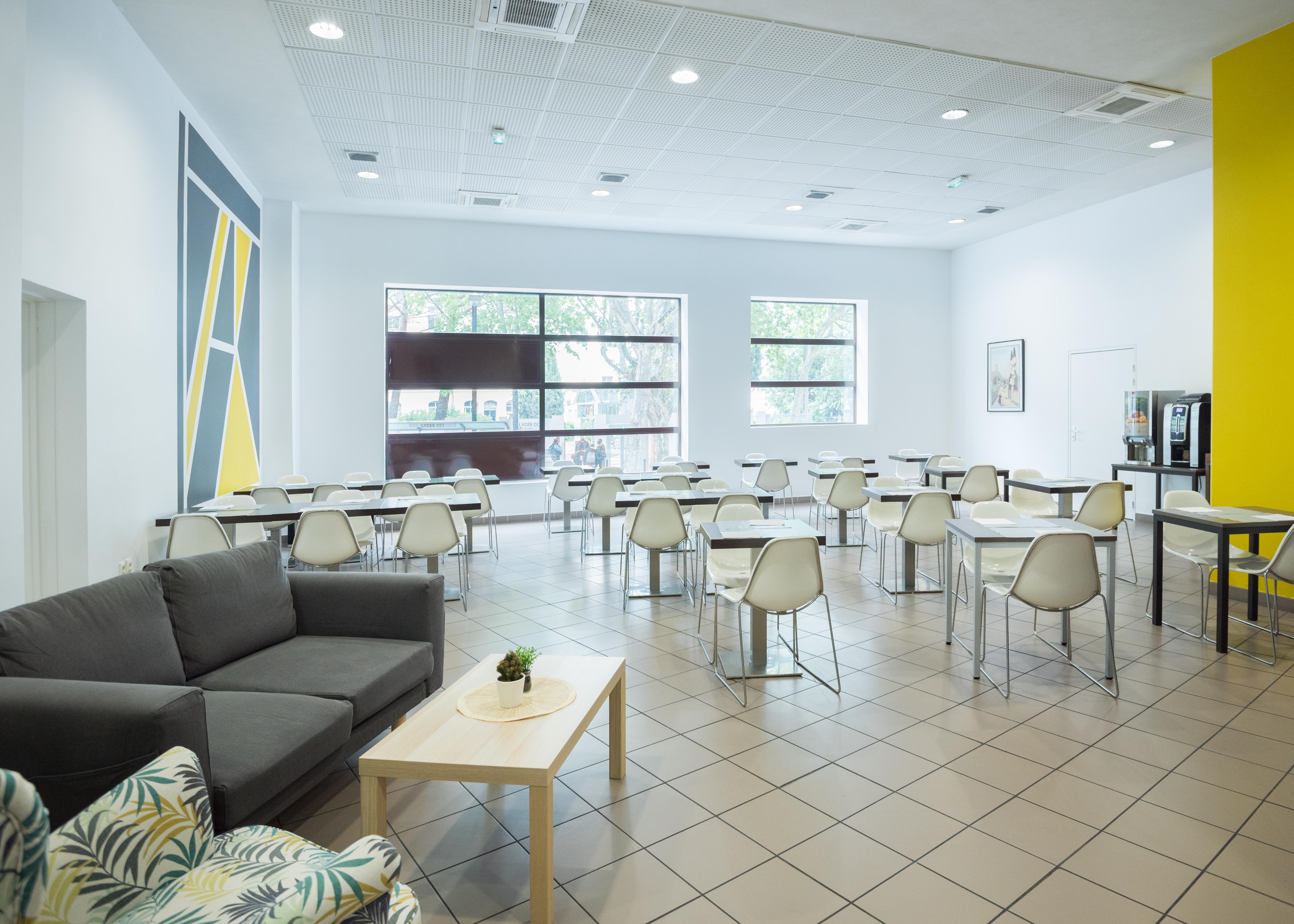 Comfort Aparthotel Nimes Centre Exterior photo