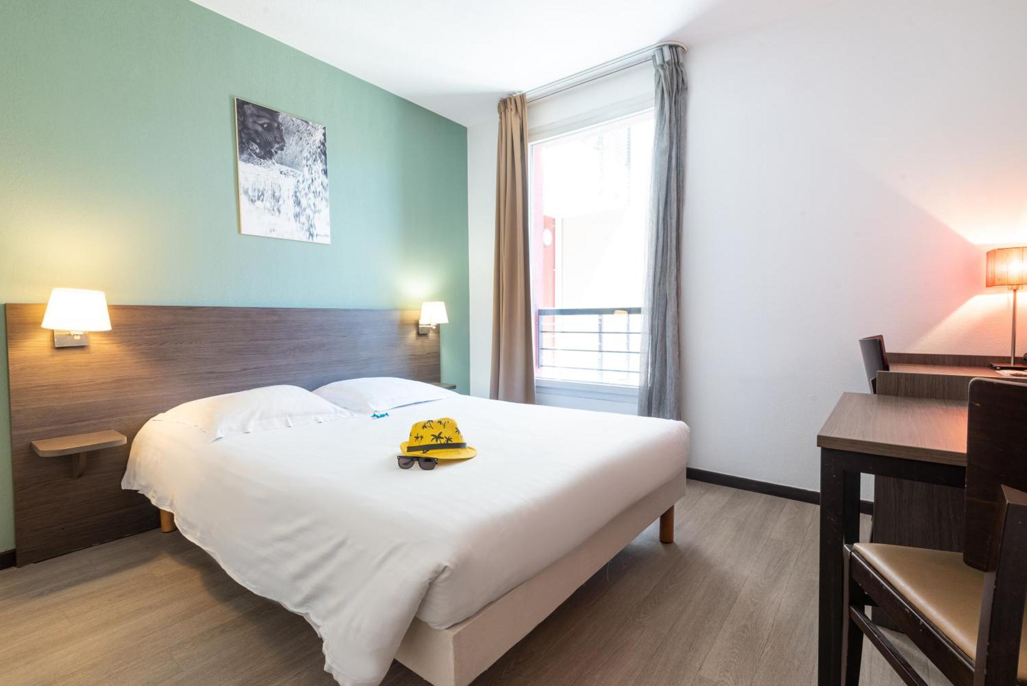 Comfort Aparthotel Nimes Centre Exterior photo