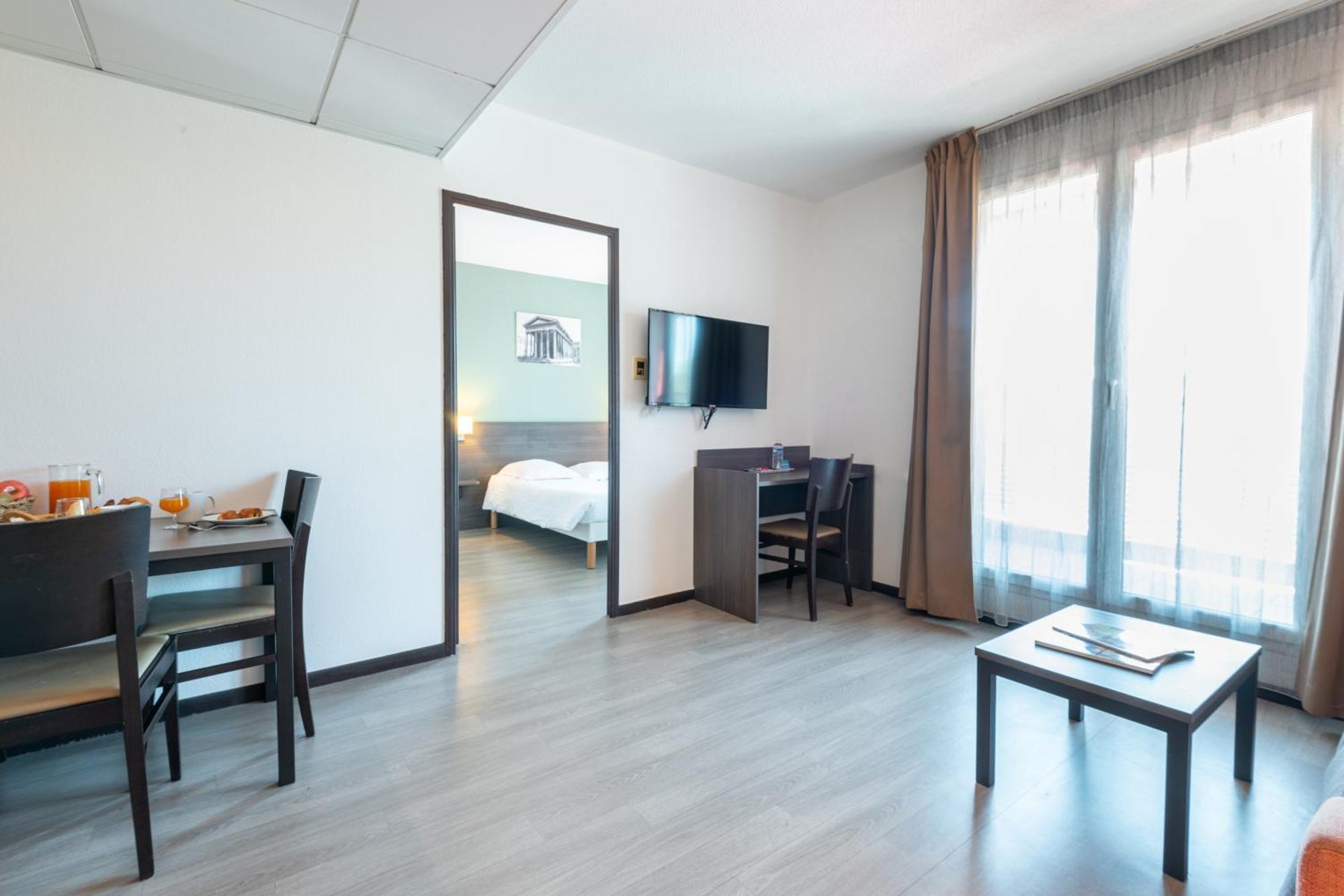 Comfort Aparthotel Nimes Centre Exterior photo